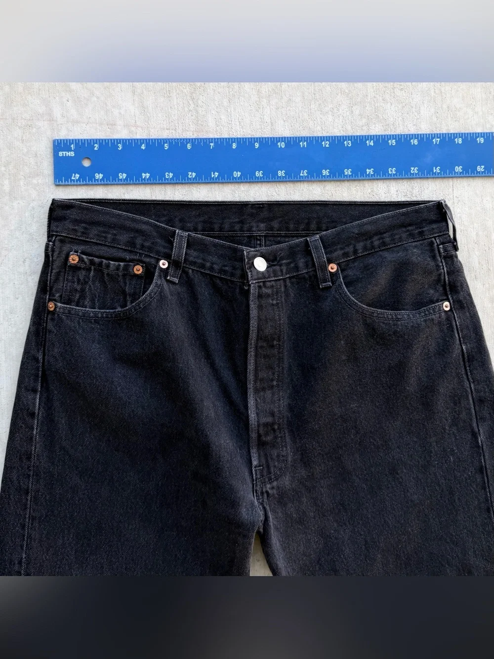 Vintage Levi’s 501 Jeans Made In USA Button Fly Black Hidden Rivets